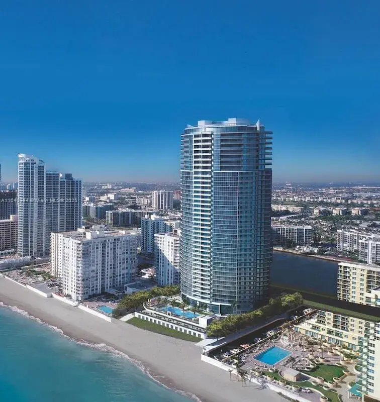 2711 S Ocean Dr # 1901, Hollywood FL 33019