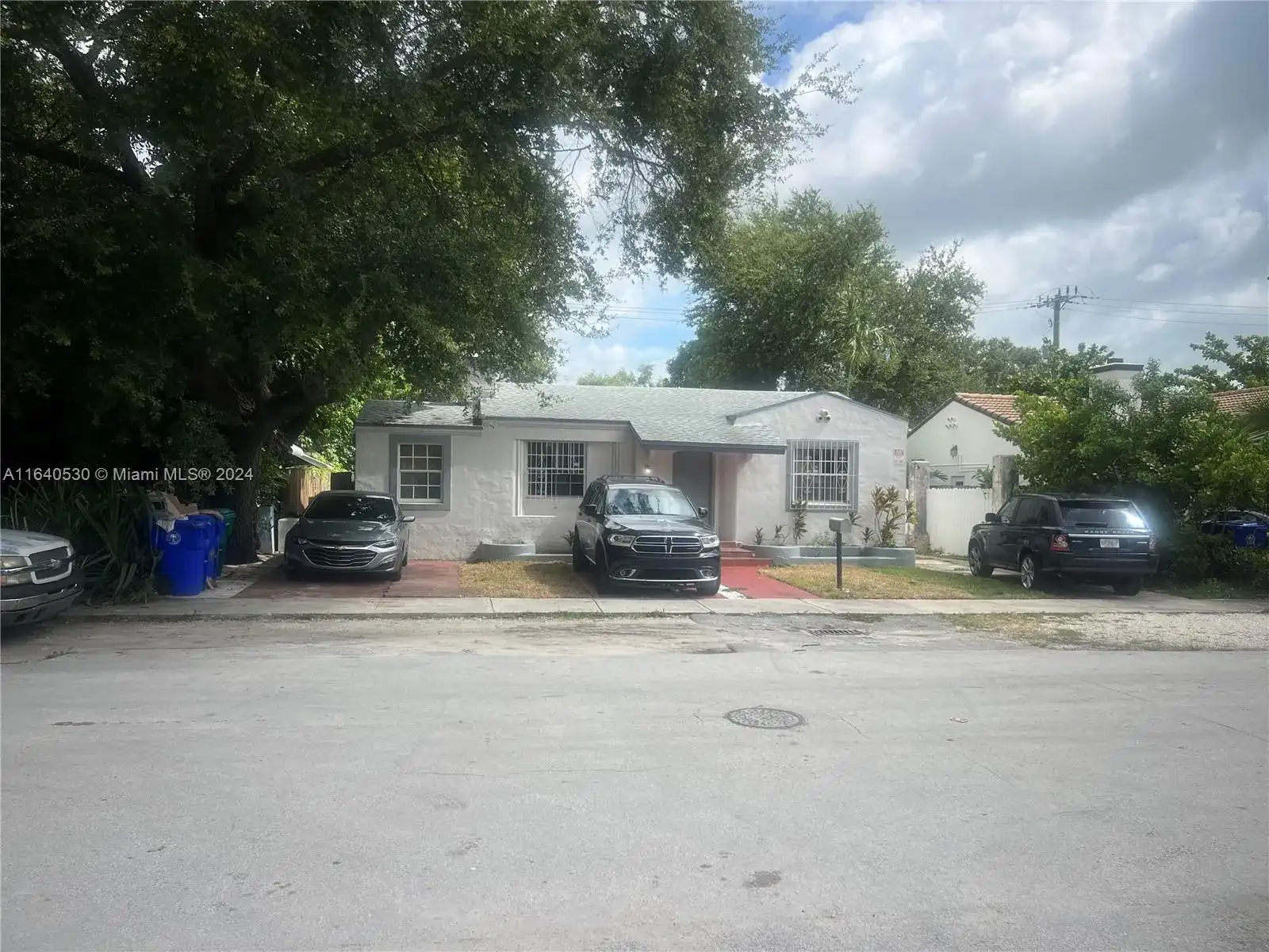 655 NE 80th St, Miami FL 33138 photo 2
