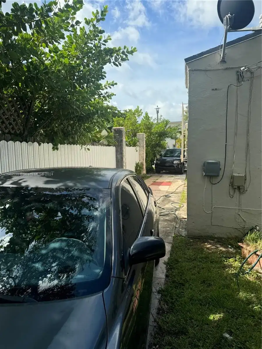 655 NE 80th St, Miami FL 33138 photo 3