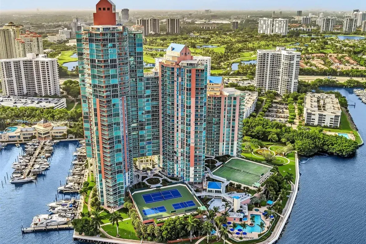 3370 Hidden Bay Dr # 1002, Aventura FL 33180