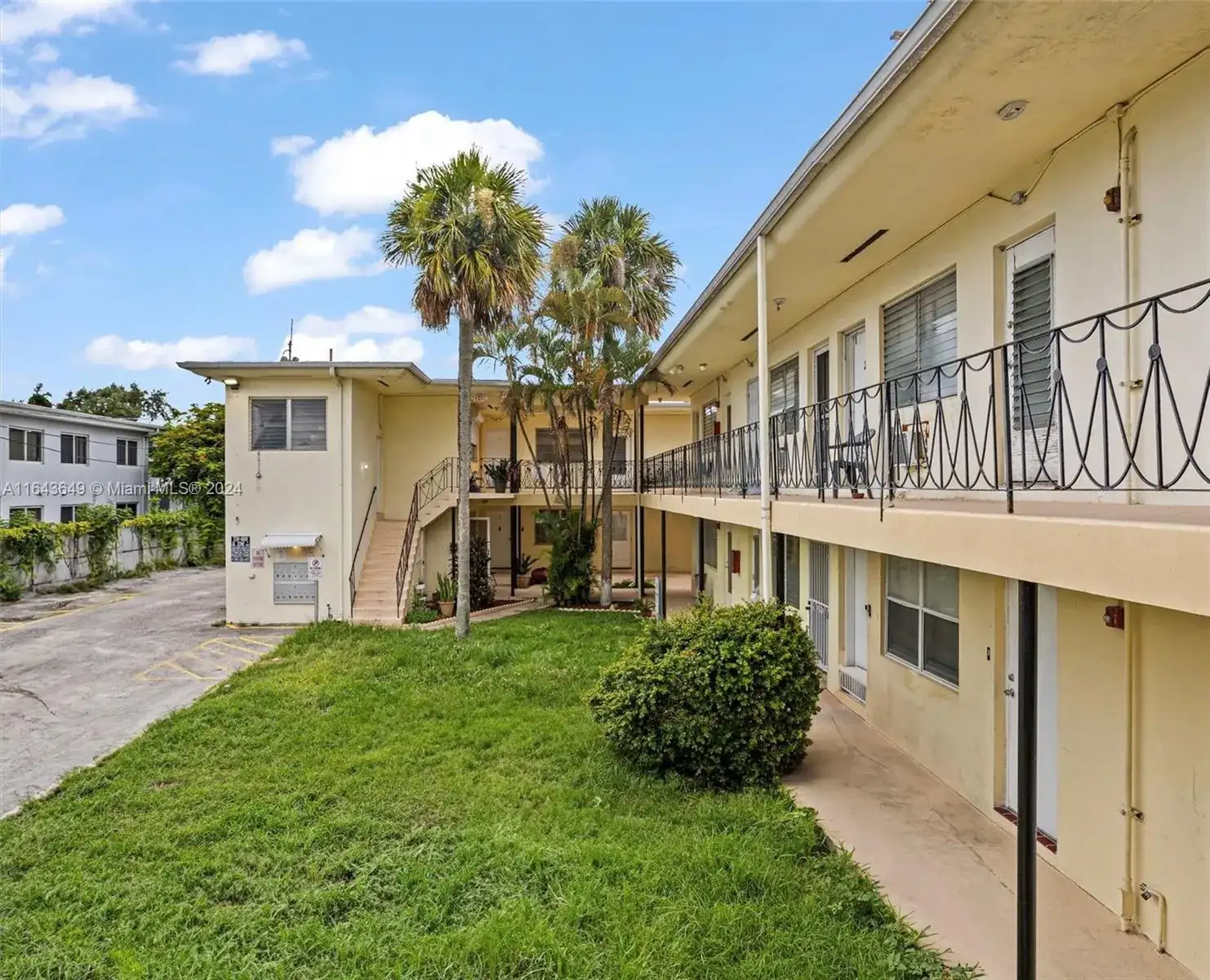 71 NW 76th St # 7, Miami FL 33150 photo 4