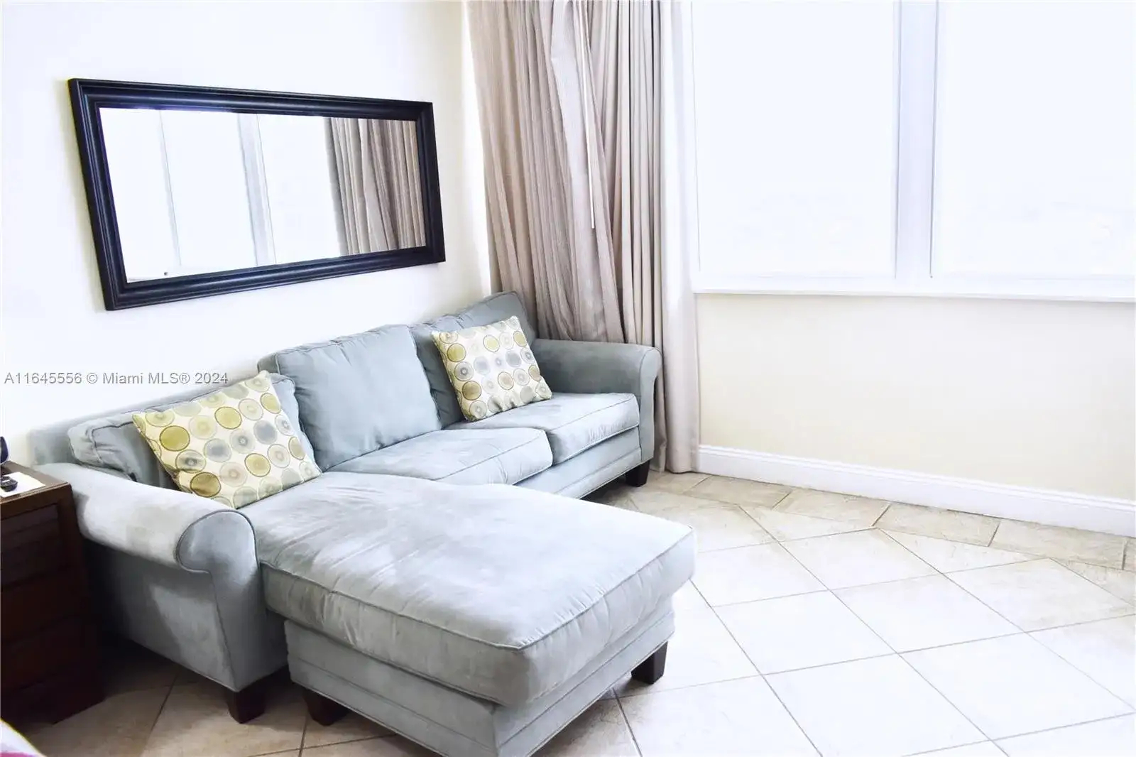 19201 Collins Ave # 112, Sunny Isles Beach FL 33160 photo 4