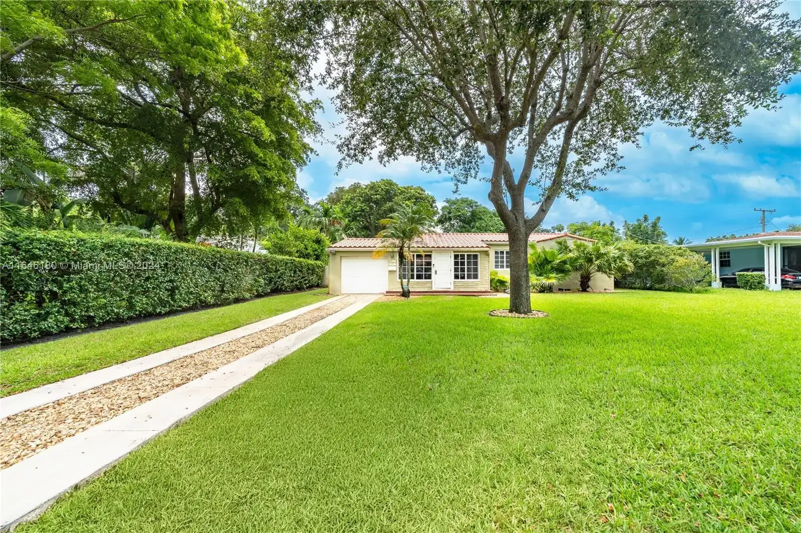 1065 NE 120th, Biscayne Park FL 33161 photo 4