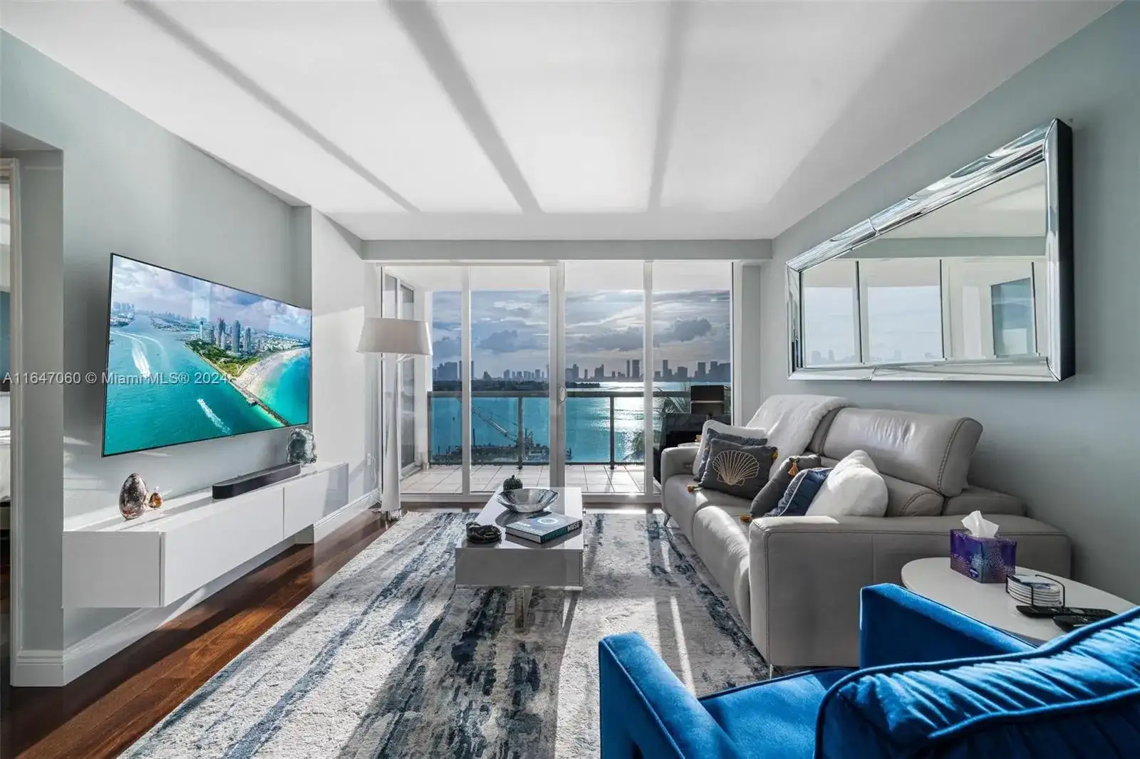 1900 Sunset Harbour Dr # 1012, Miami Beach FL 33139 photo 2
