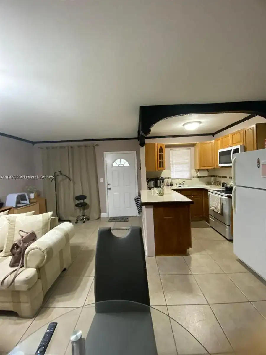 4050 NW 135th St # 1, Opa-Locka FL 33054 photo 2