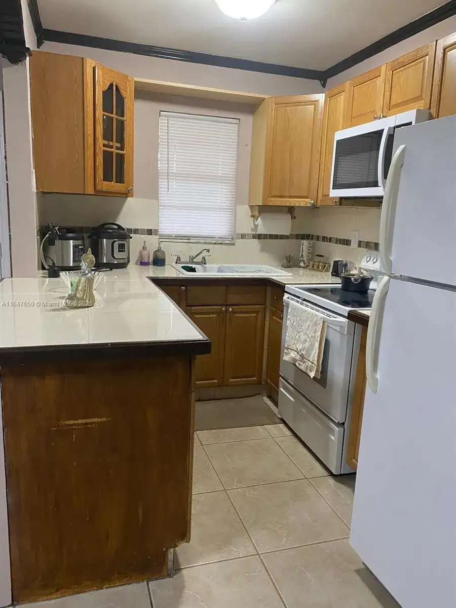 4050 NW 135th St # 1, Opa-Locka FL 33054 photo 3