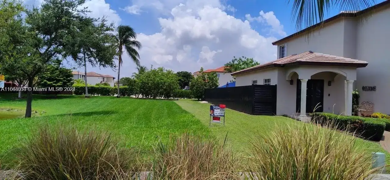 157th CT SW 65th TERRACE, Miami FL 33193 photo 3