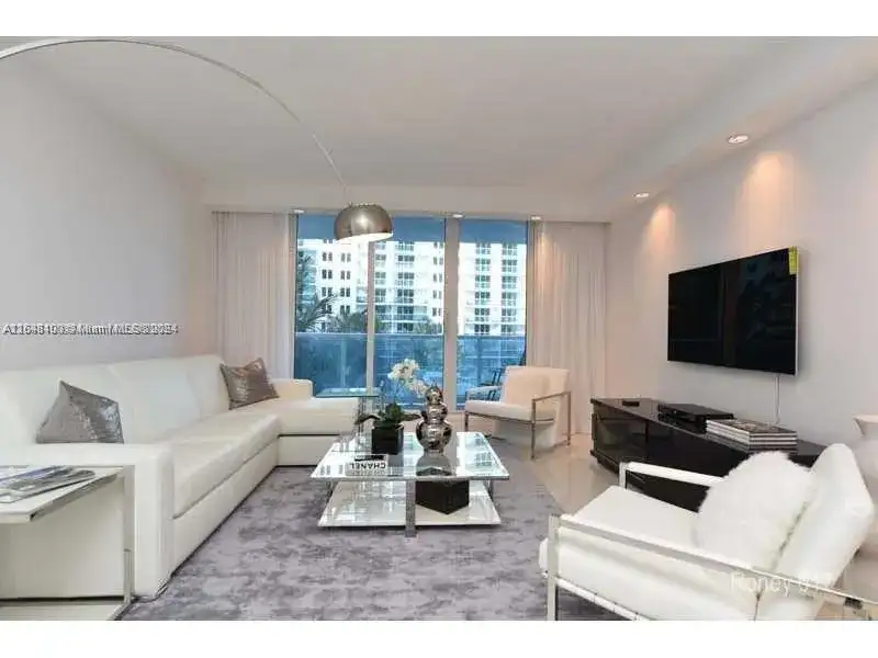 2301 Collins Ave # 617, Miami Beach FL 33139 photo 2
