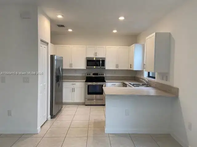 20626 NE 5th Pl # 20626, Miami FL 33179 photo 2
