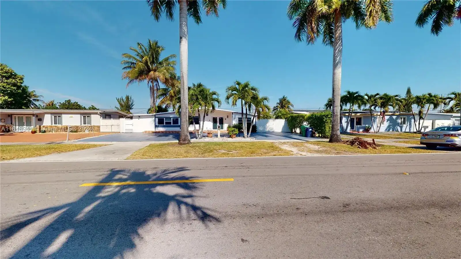 11525 SW 47th Ter, Miami FL 33165 photo 2
