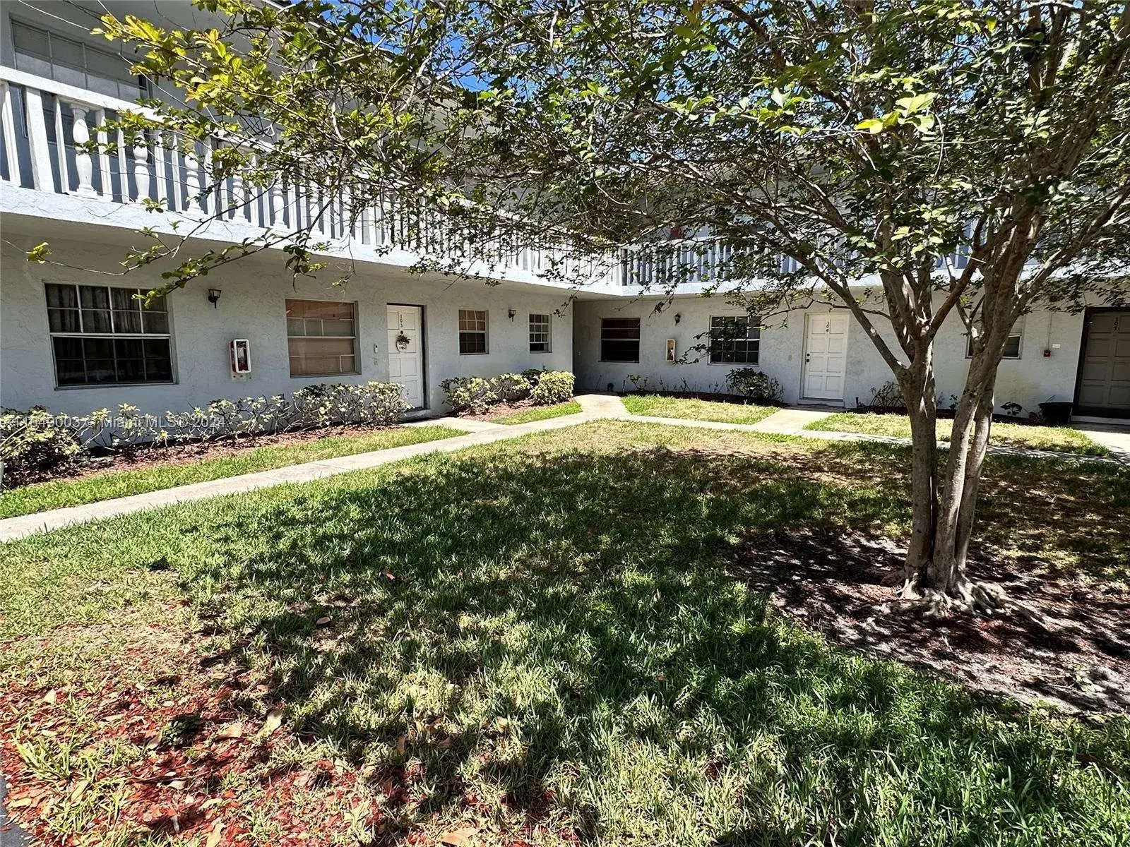 4140 Woodside Dr # 207, Coral Springs FL 33065