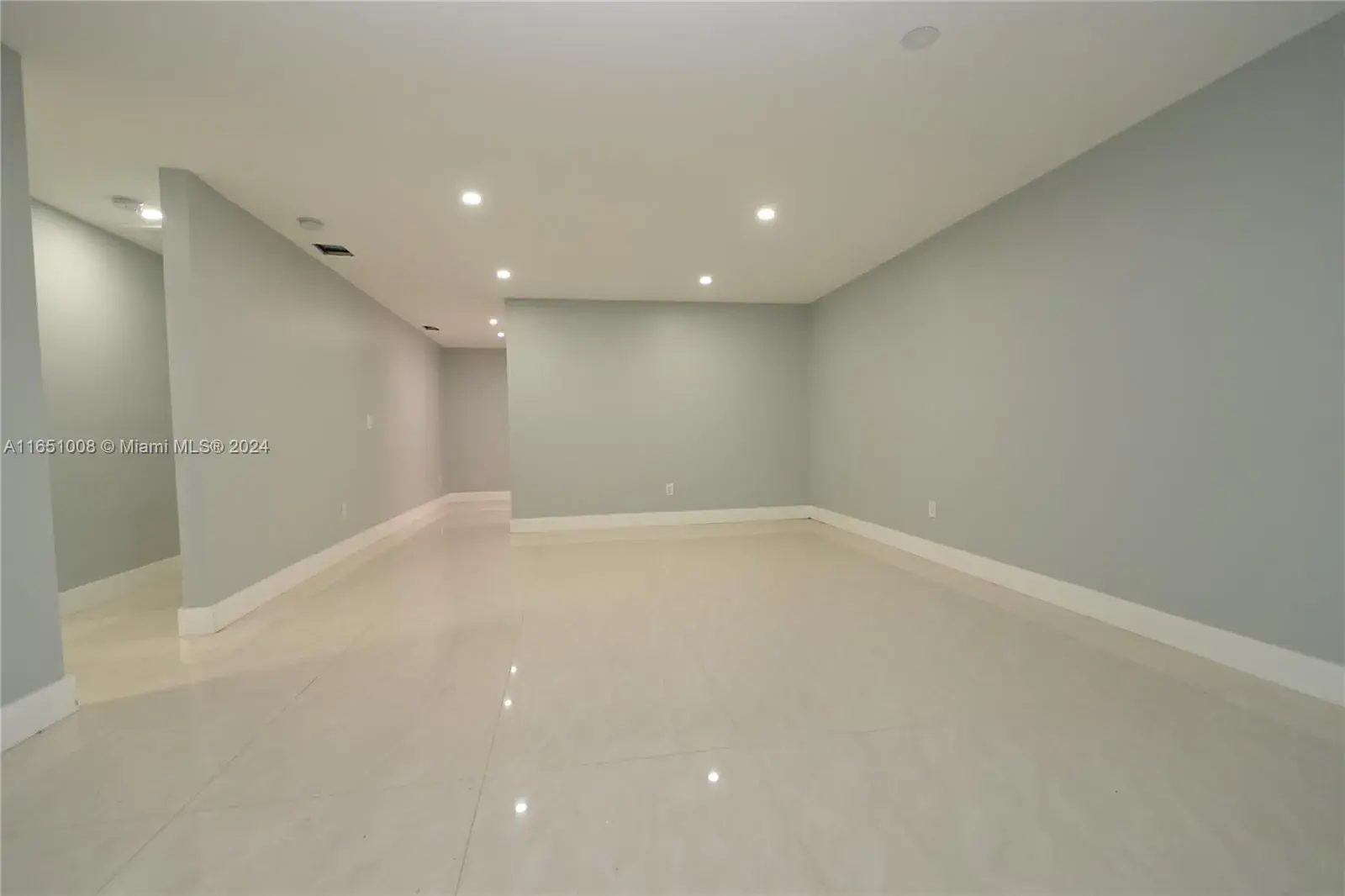 18902 NW 46th Ave # 18902, Miami Gardens FL 33055