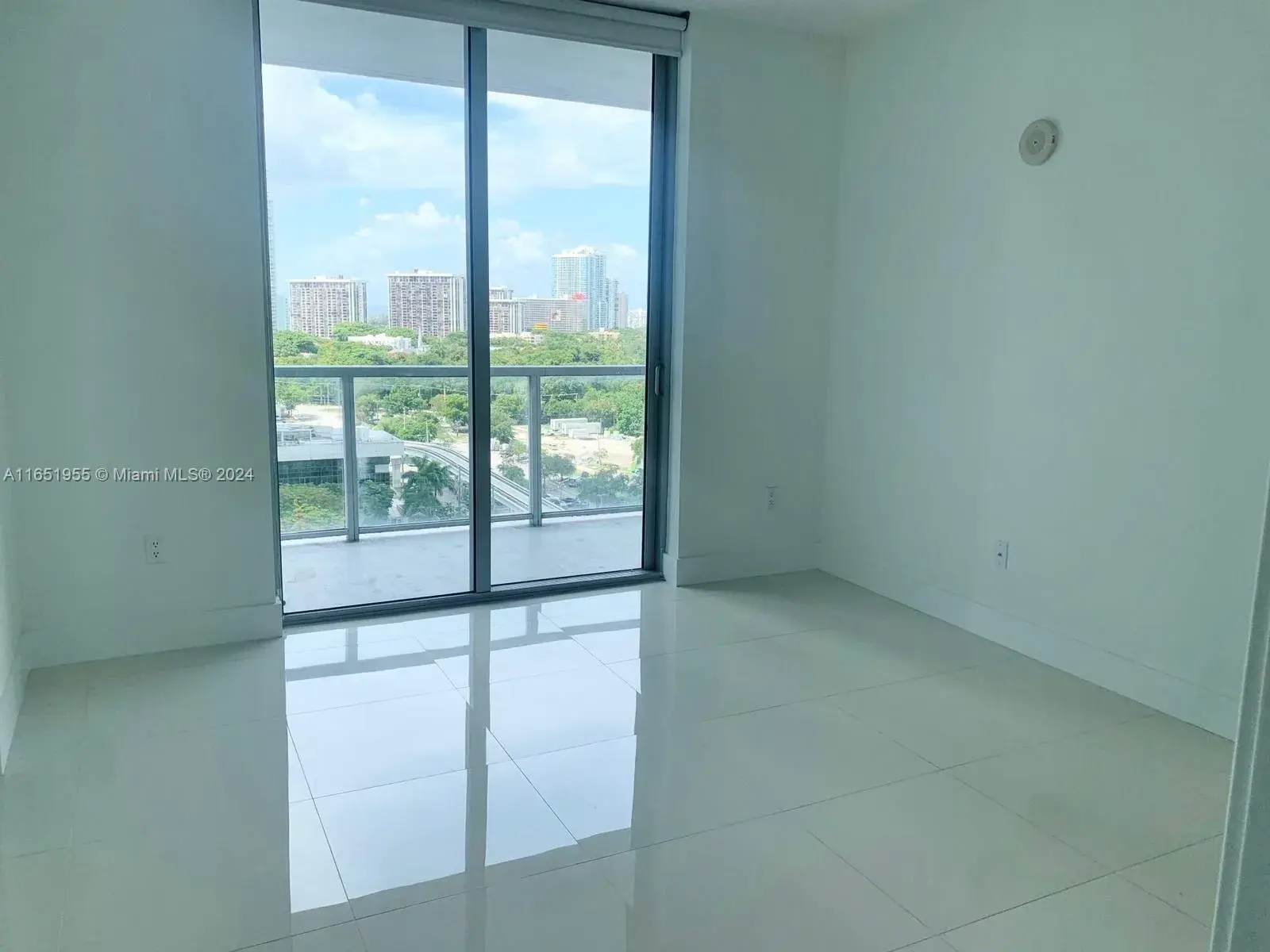 79 SW 12th St, Miami FL 33130