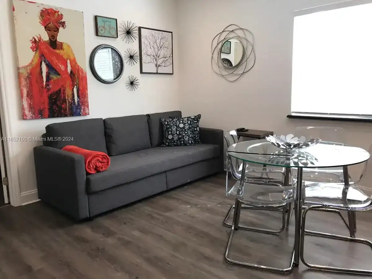 2615 Collins Ave # 24, Miami Beach FL 33140 photo 2