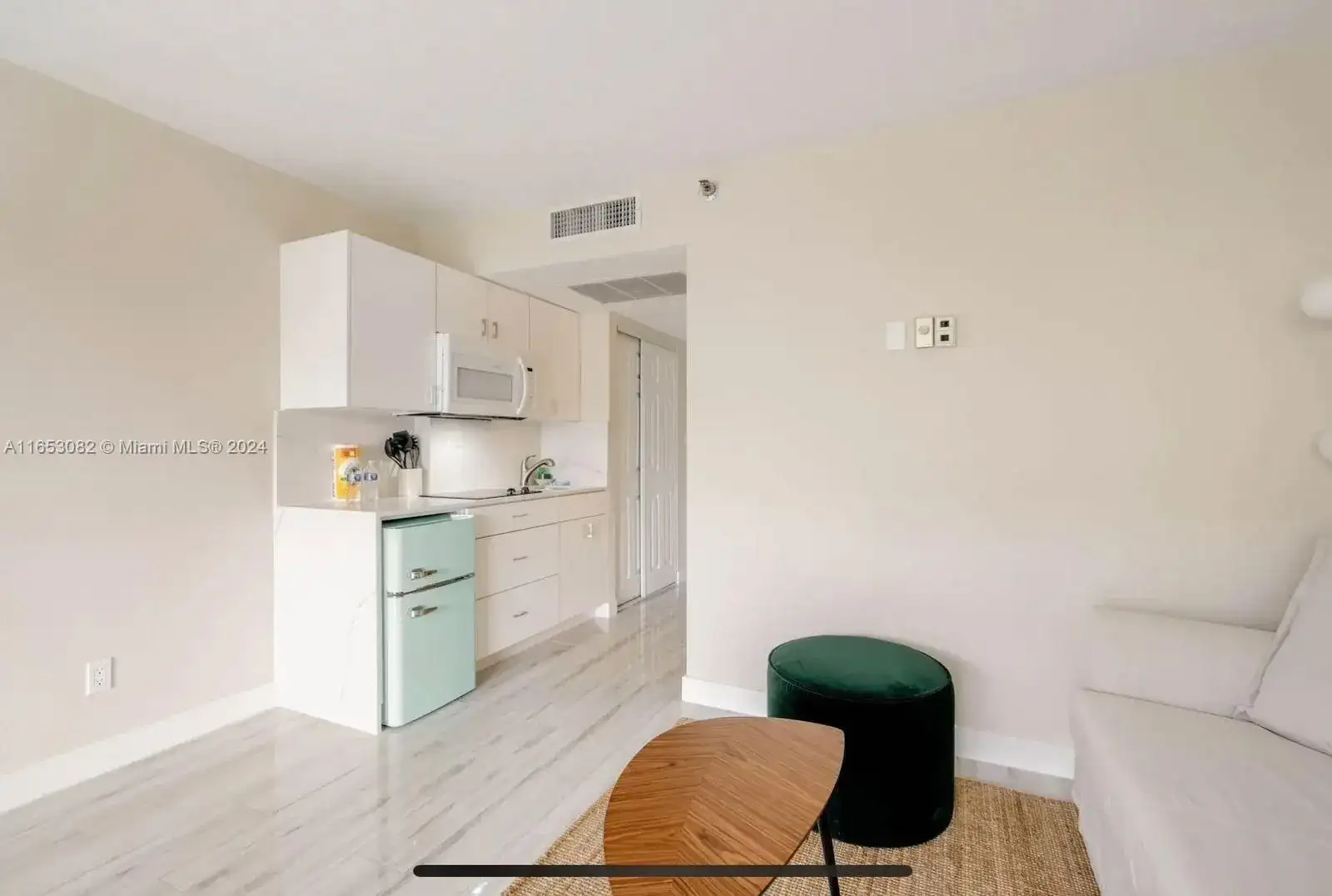 19201 Collins avenue # 332, Sunny Isles Beach FL 33160 photo 5