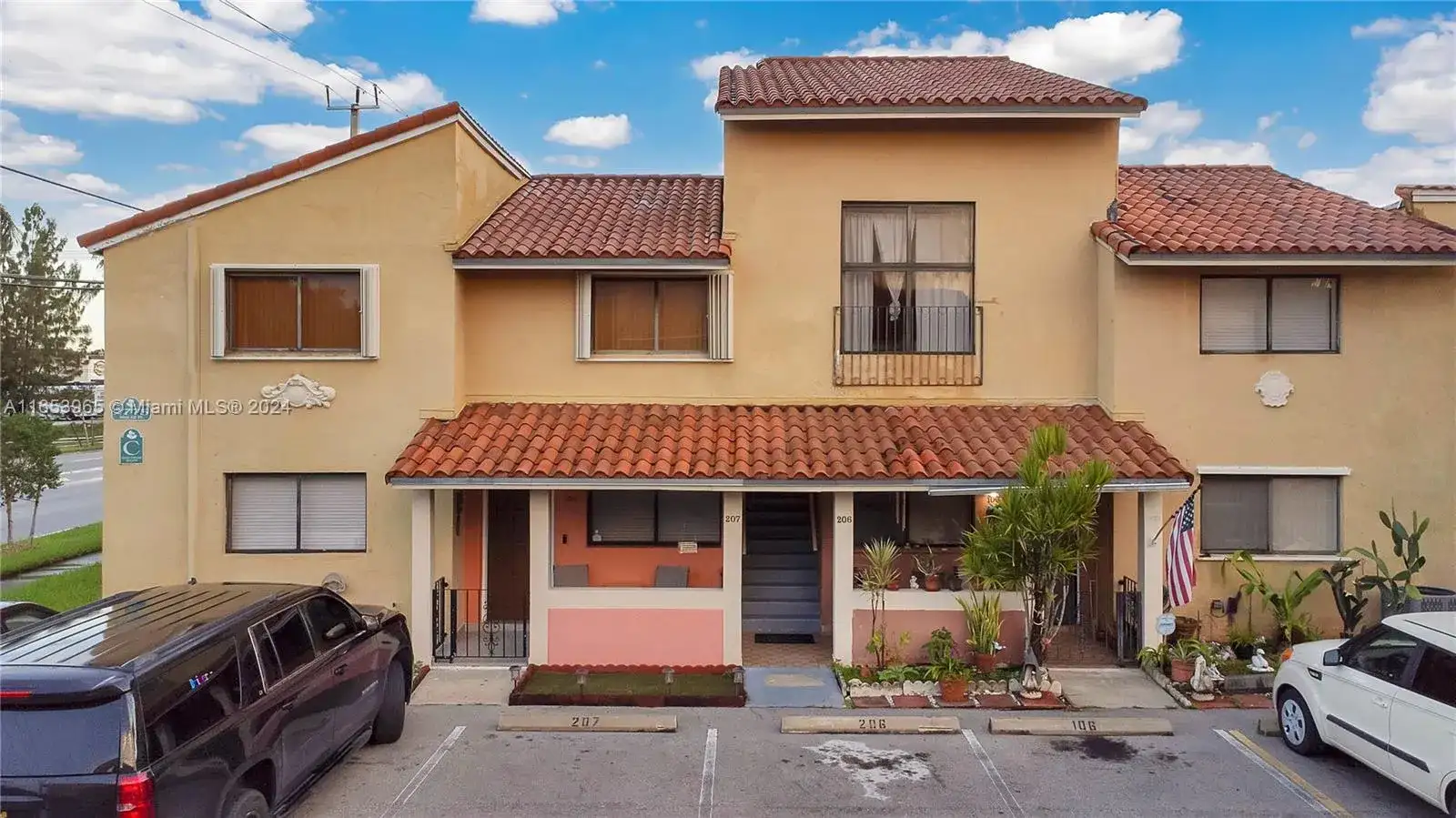 2775 W 62nd Pl # 207, Hialeah FL 33016 photo 2