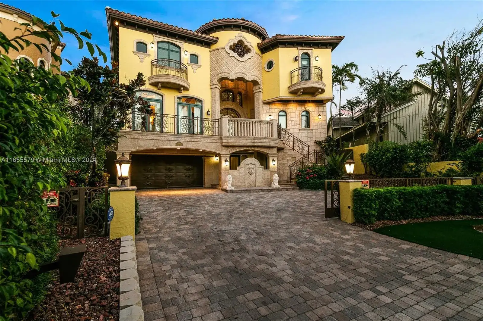 2306 Bay Dr, Pompano Beach FL 33062 photo 2