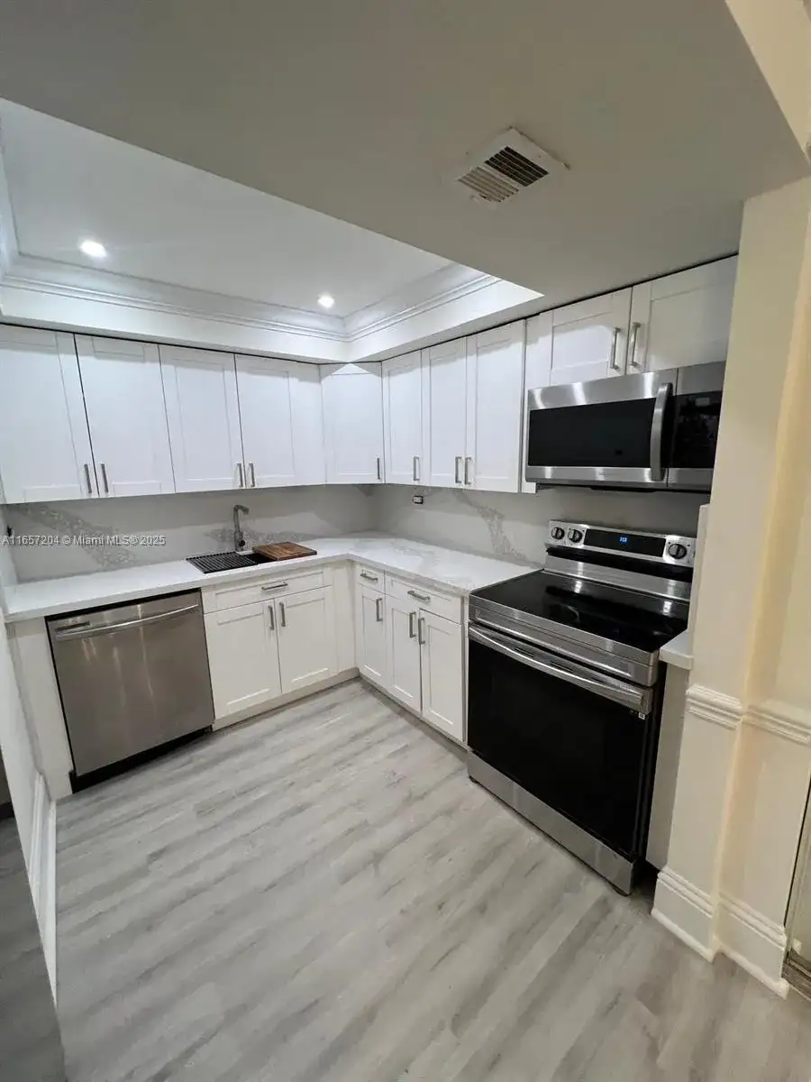 1720 NW N River Dr # 509, Miami FL 33125 photo 2