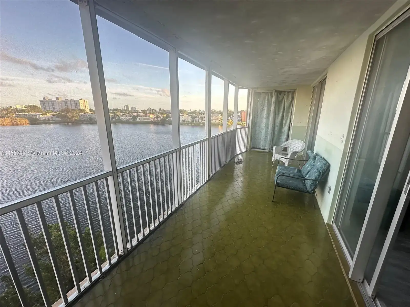1670 NE 191st St # 3, Miami FL 33179 photo 5