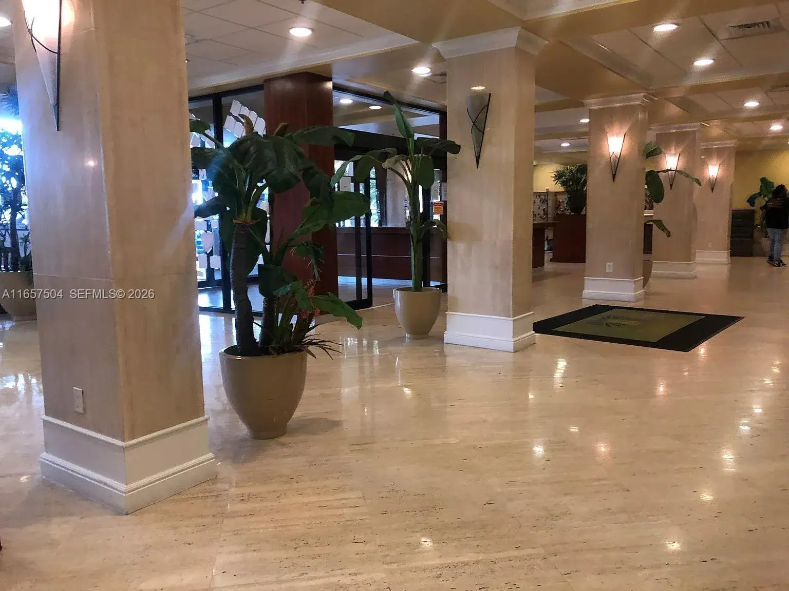400 Kings Point Dr # 328, Sunny Isles Beach FL 33160