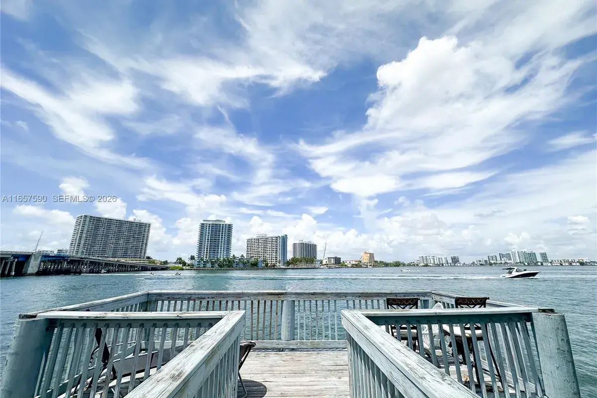 2130/2140 Bay Dr, Miami Beach FL 33141