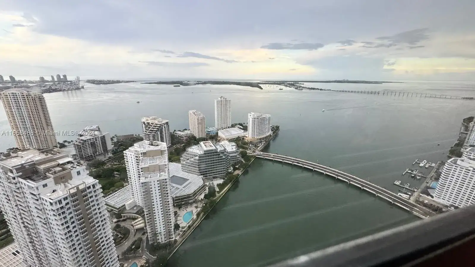 495 Brickell Ave # 4902, Miami FL 33131 photo 2