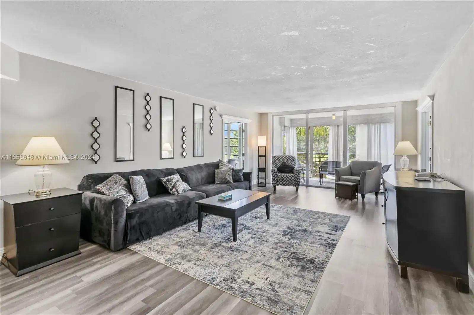 3980 Oaks Clubhouse Dr # 303, Pompano Beach FL 33069 photo 3