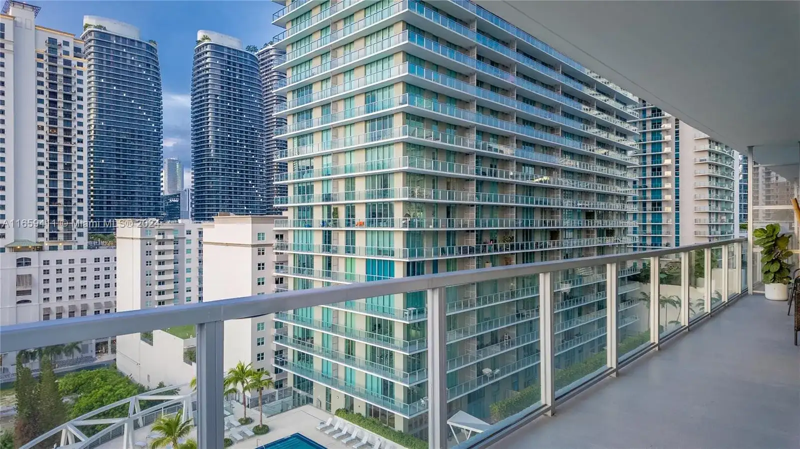 79 SW 12th St, Miami FL 33130 photo 5