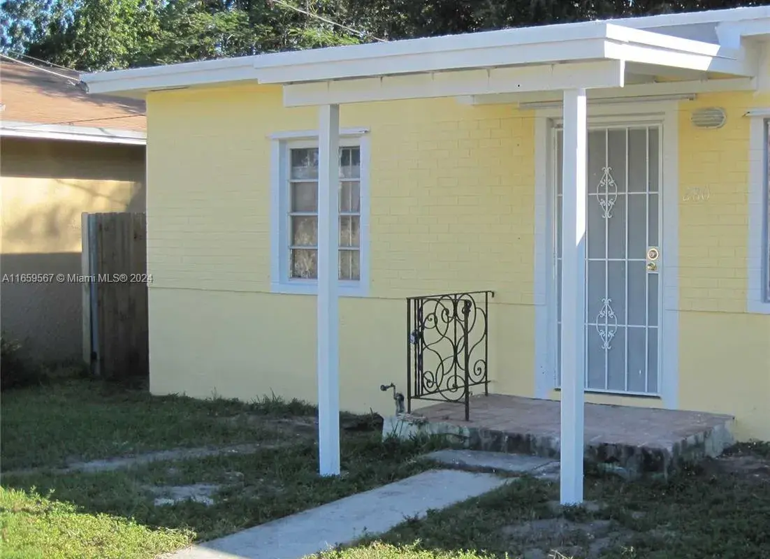 280 NW 51st St, Miami FL 33127