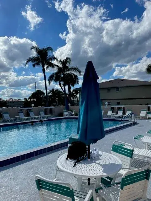 1556 SE Royal Green Cir # 203, Port St. Lucie FL 34952
