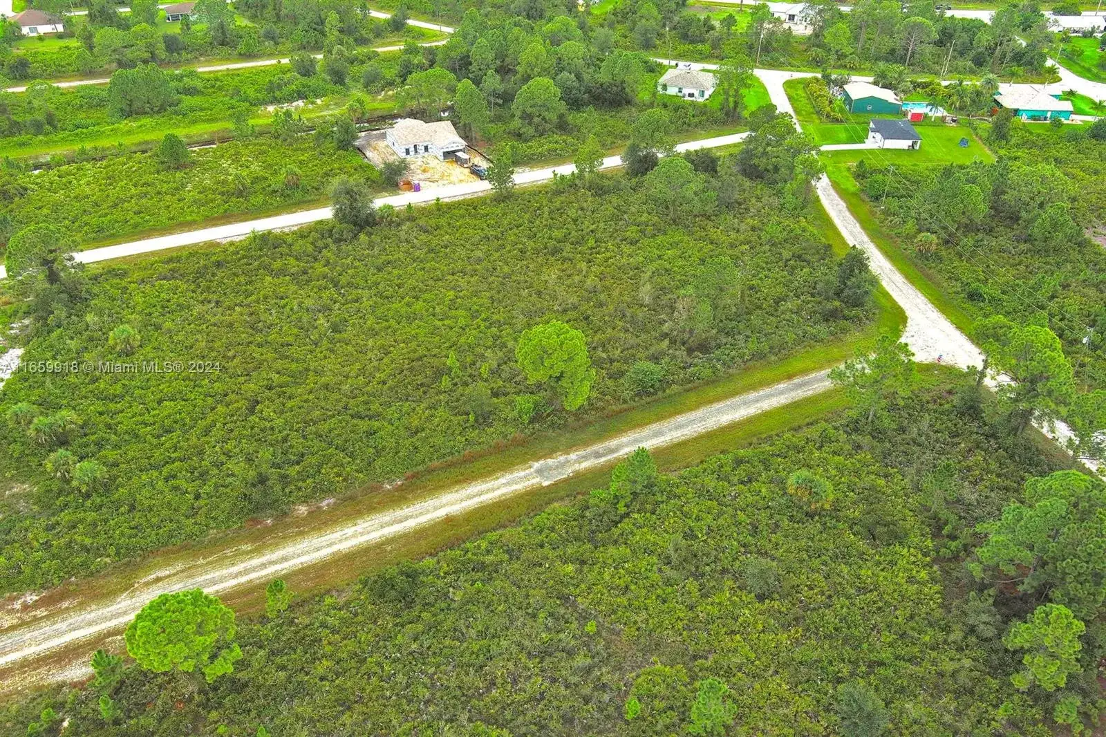 642 Vasser Ave S, Lehigh Acres FL 33974 photo 4