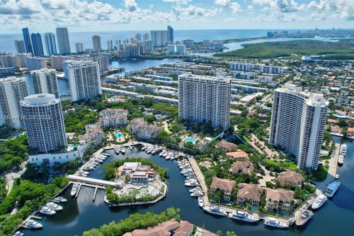3700 Island Blvd # C202, Aventura FL 33160