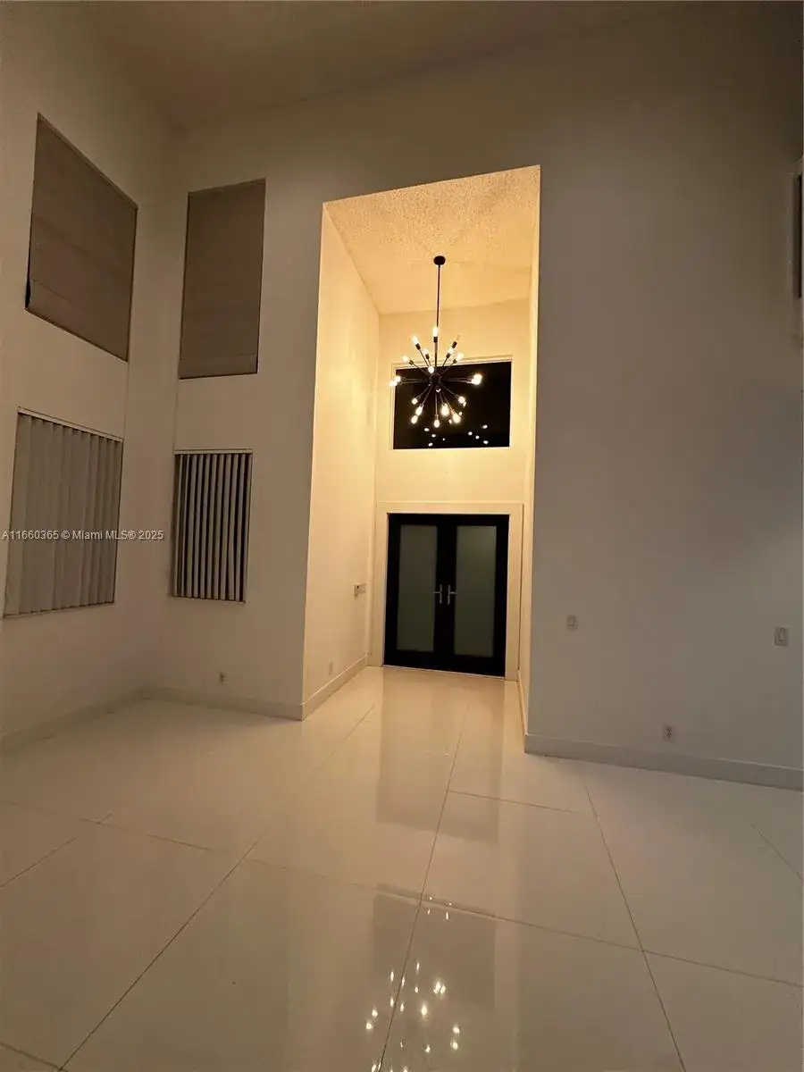 1307 Camellia Cir, Weston FL 33326 photo 2