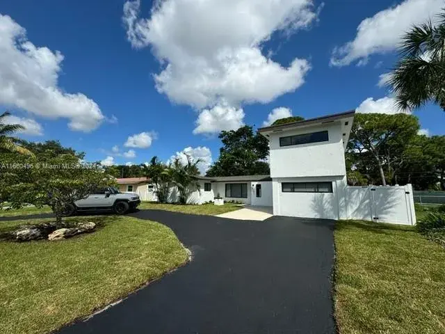 151 SE 6th Ct, Pompano Beach FL 33060