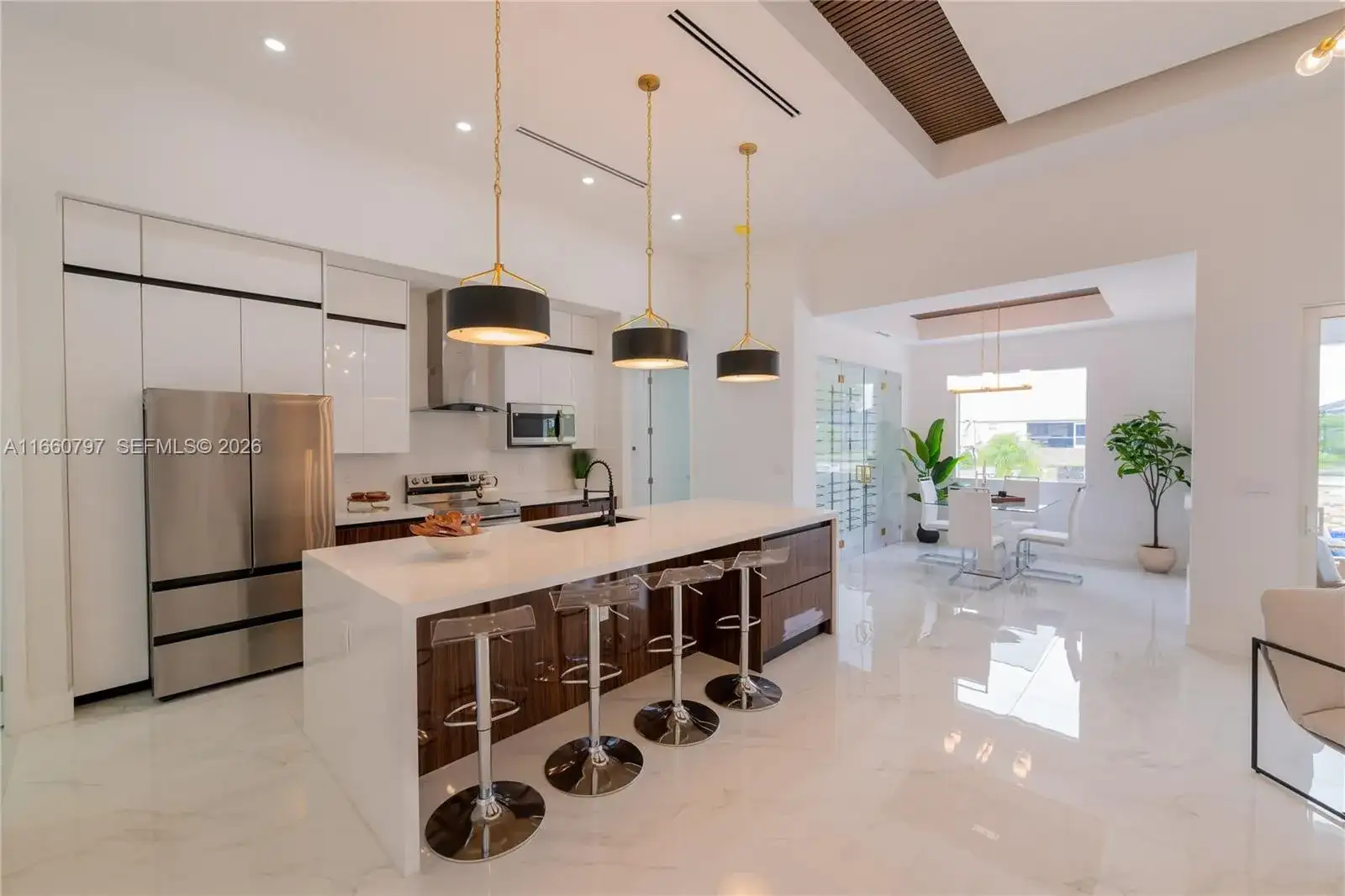 1528 SW 15th Ave, Cape Coral FL 33991 photo 5