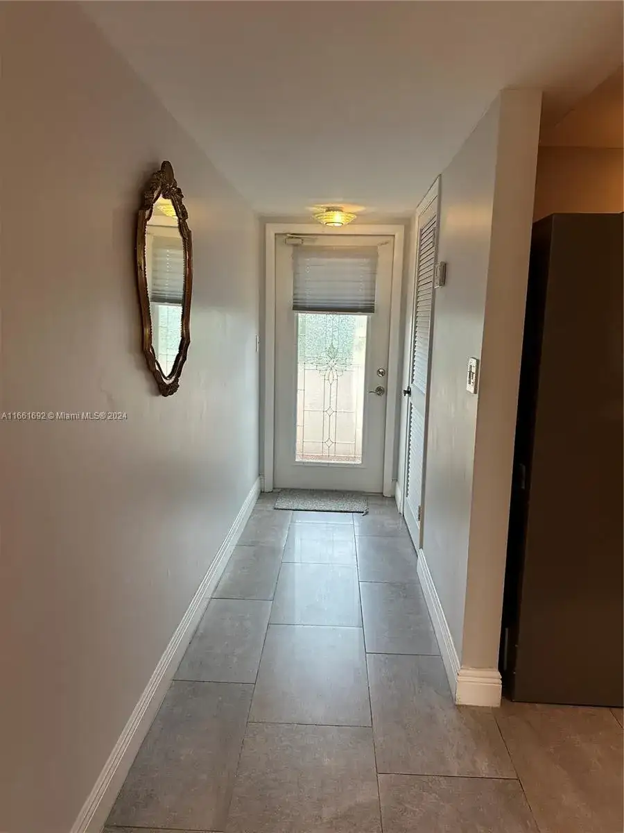 400 S Hollybrook Dr # 303, Pembroke Pines FL 33025 photo 4