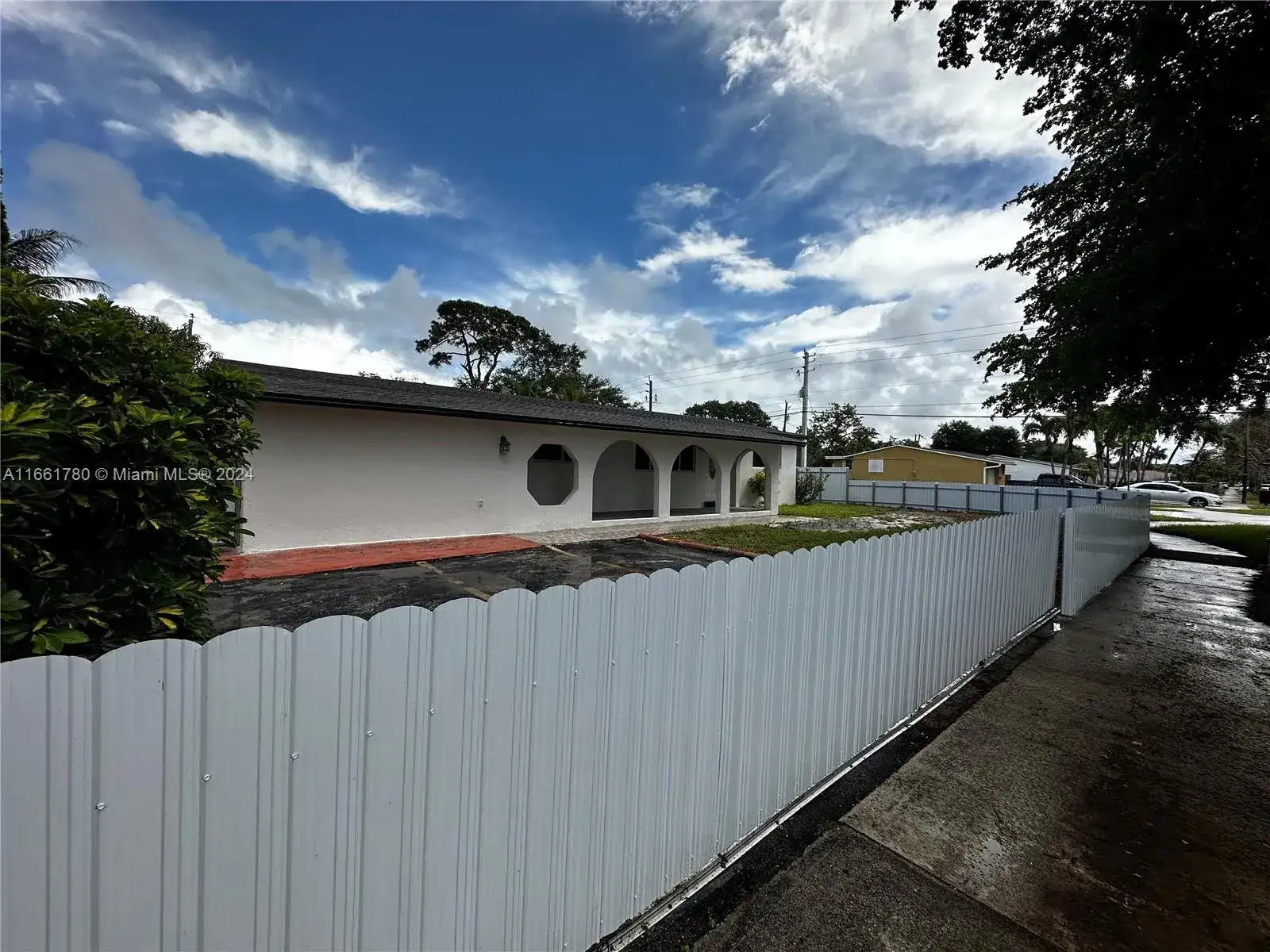 1805 NW 175th St, Miami Gardens FL 33056 photo 3