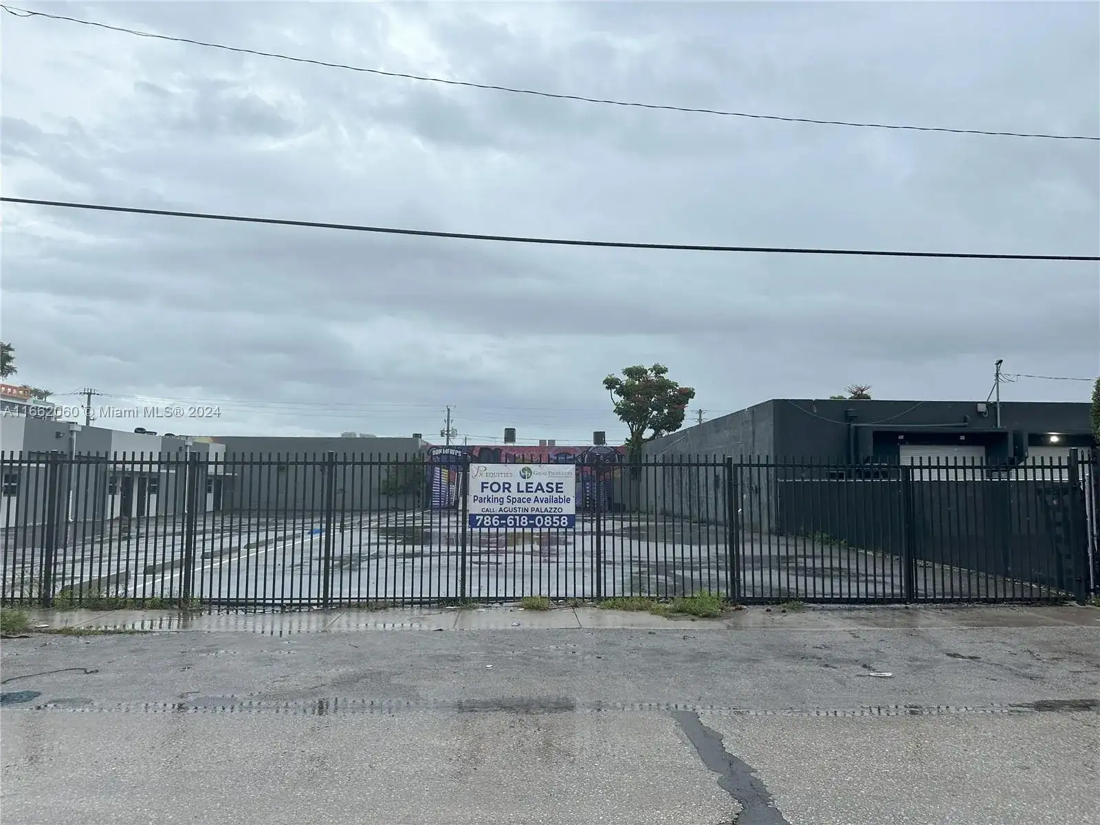 1740 NW 22nd St, Miami FL 33142 photo 2