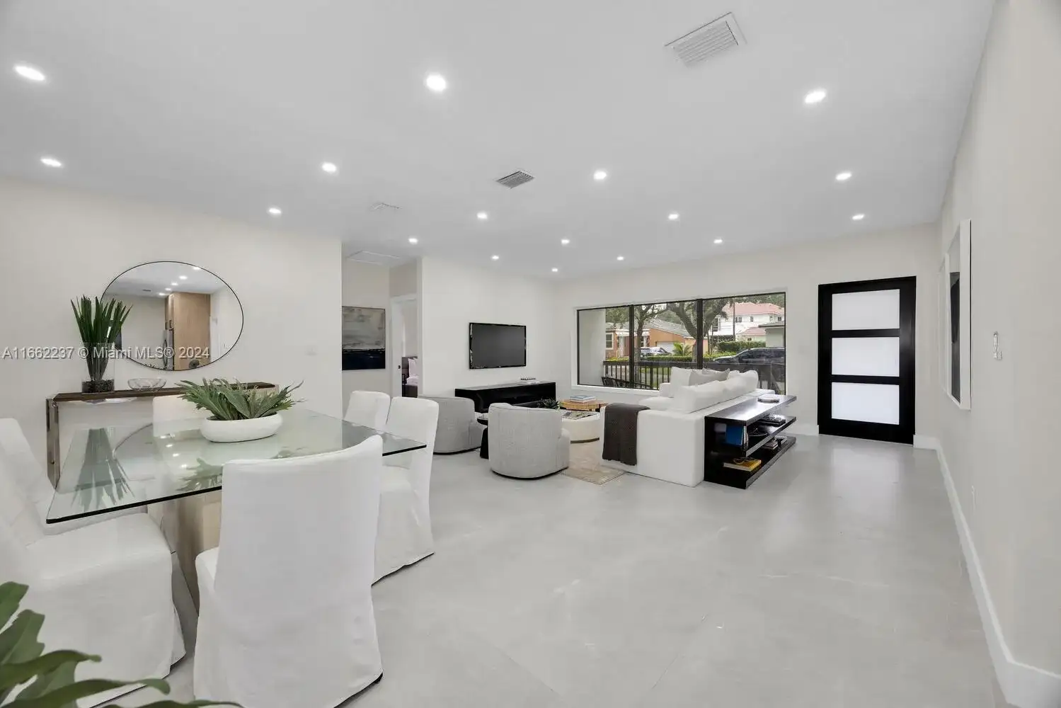 305 Fluvia Ave, Coral Gables FL 33134 photo 4