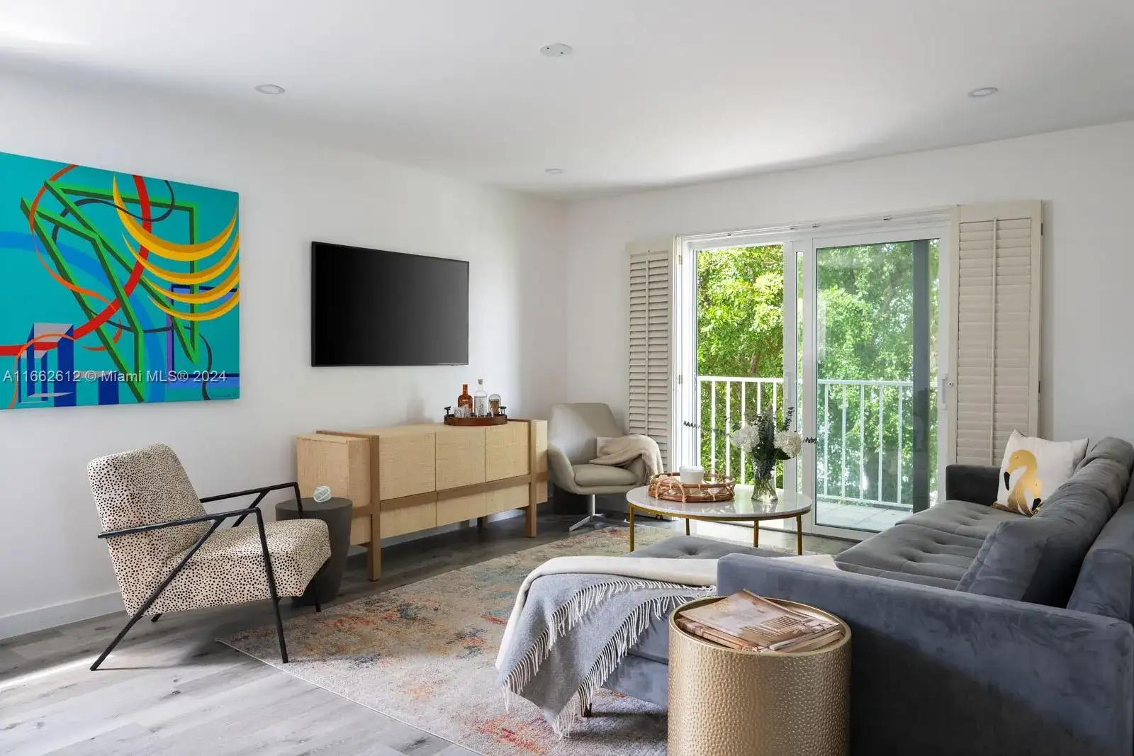 1615 Meridian Ave # 401, Miami Beach FL 33139 photo 2