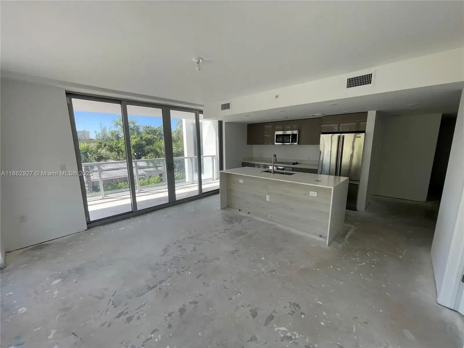13800 Highland Dr # 210, North Miami Beach FL 33181 photo 2