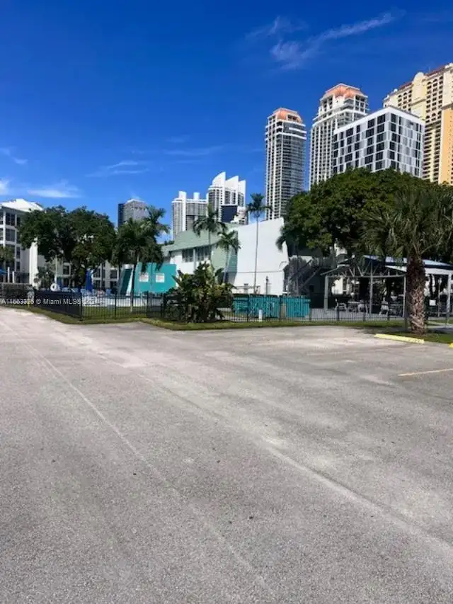 17570 Atlantic Blvd # 401, Sunny Isles Beach FL 33160 photo 5