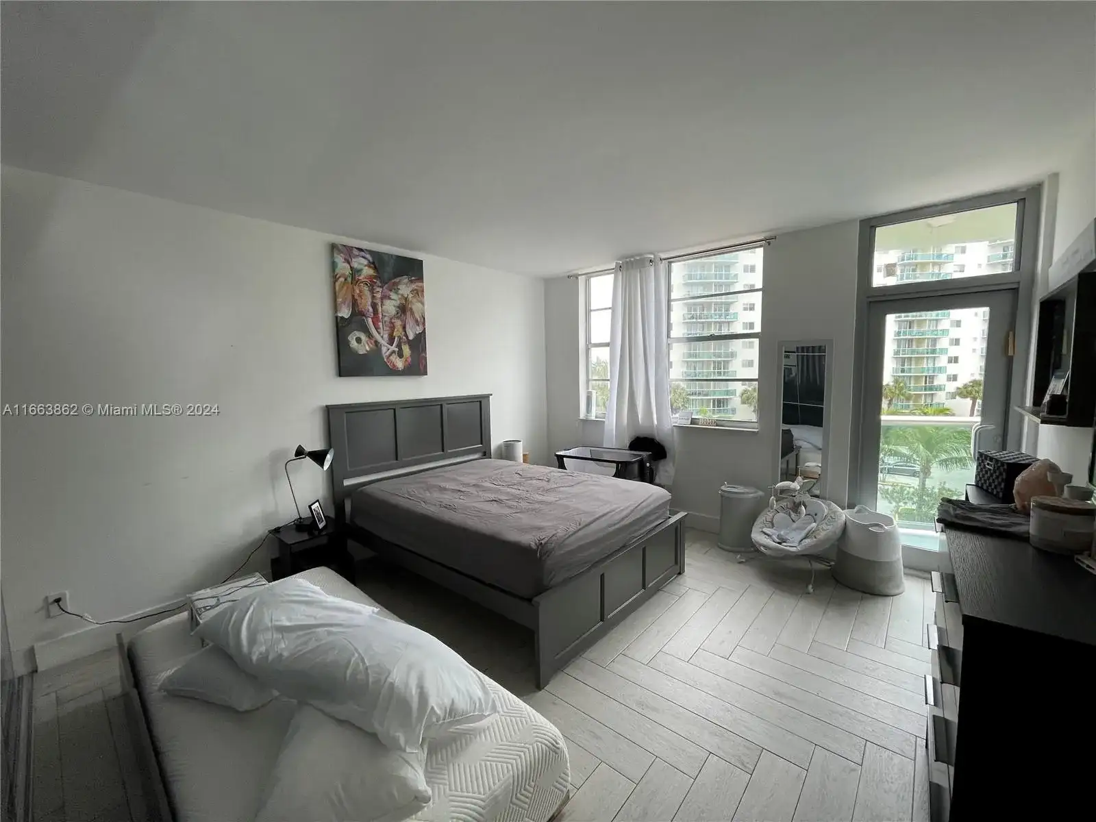 19390 Collins Ave # 416, Sunny Isles Beach FL 33160 photo 3