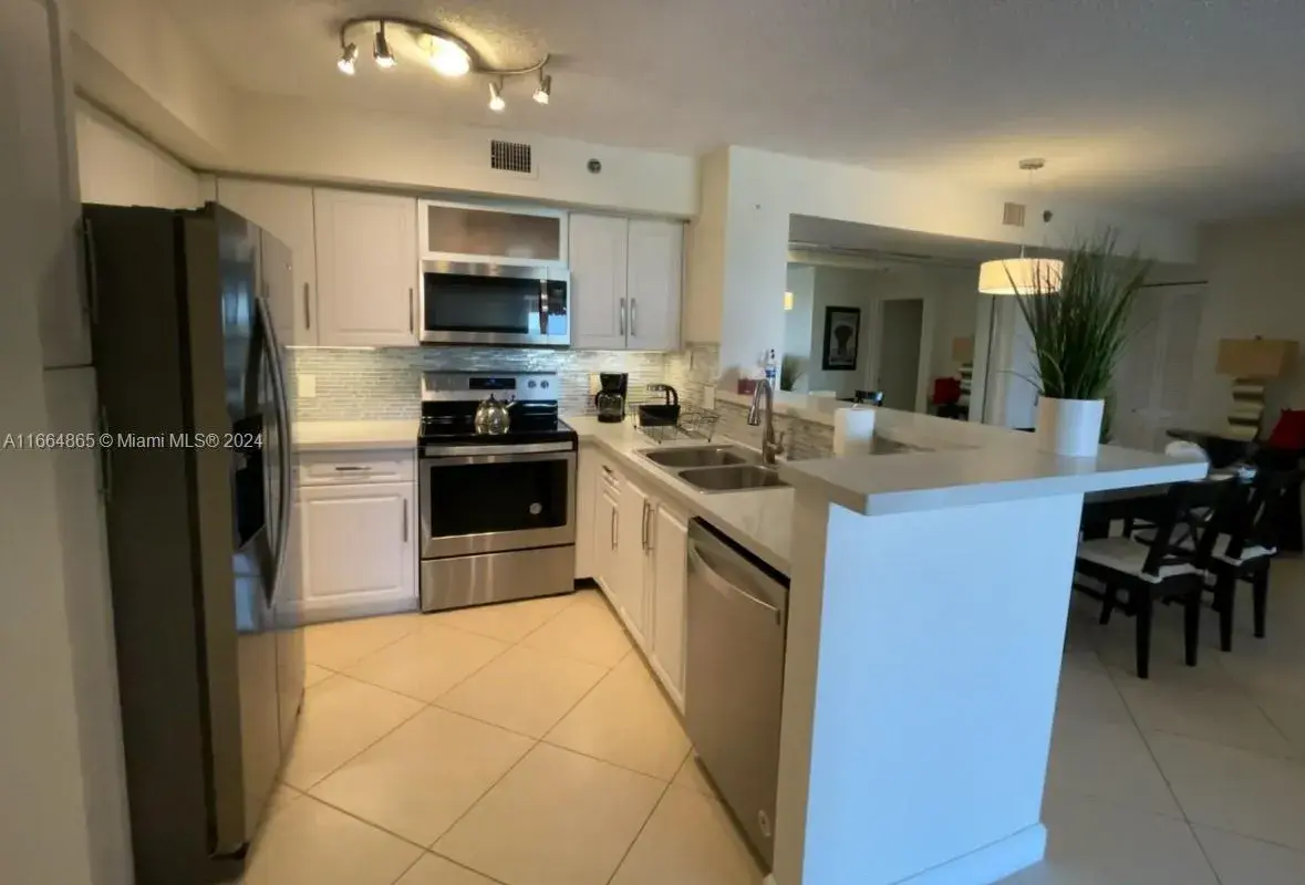 19601 E Country Club Dr # 7501, Aventura FL 33180