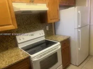 10255 NW 9th St Cir # 7, Miami FL 33172