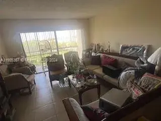 10255 NW 9th St Cir # 7, Miami FL 33172