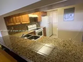 10255 NW 9th St Cir # 7, Miami FL 33172