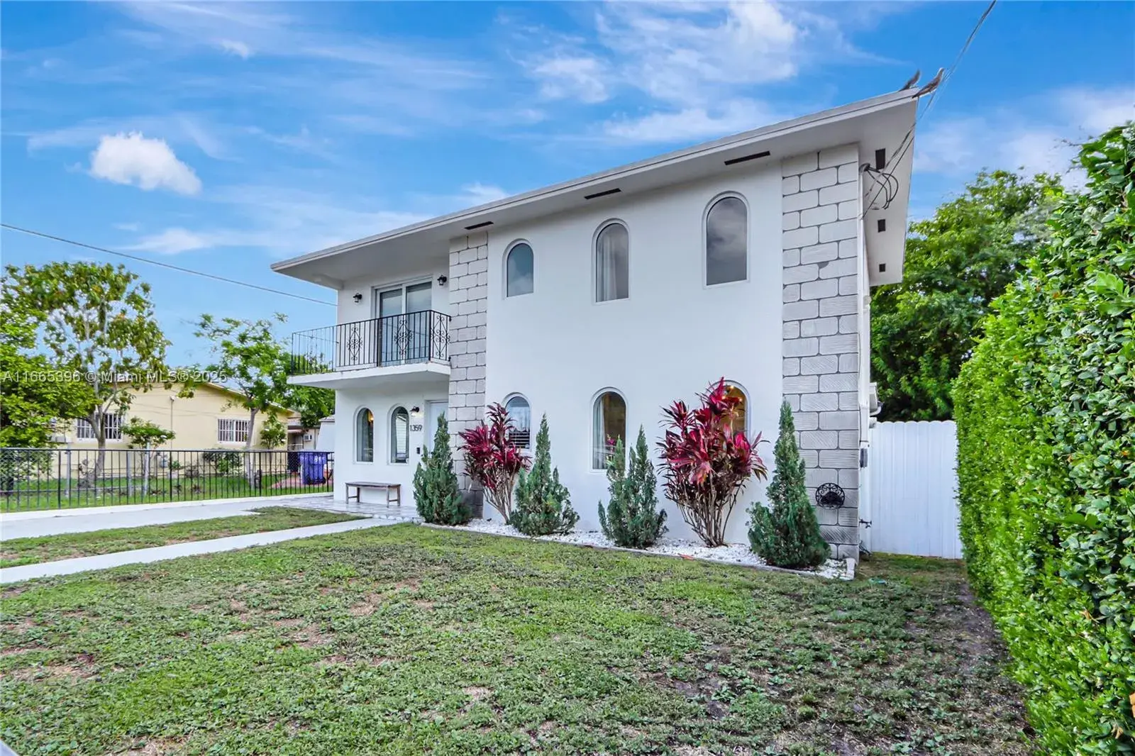 1359 SW 11th St, Miami FL 33135