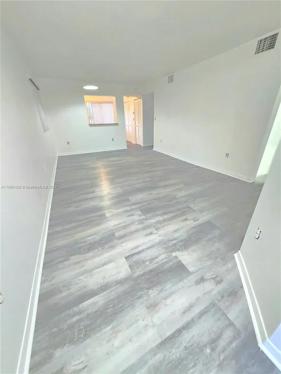 7205 NW 173rd Dr # 6, Hialeah FL 33015