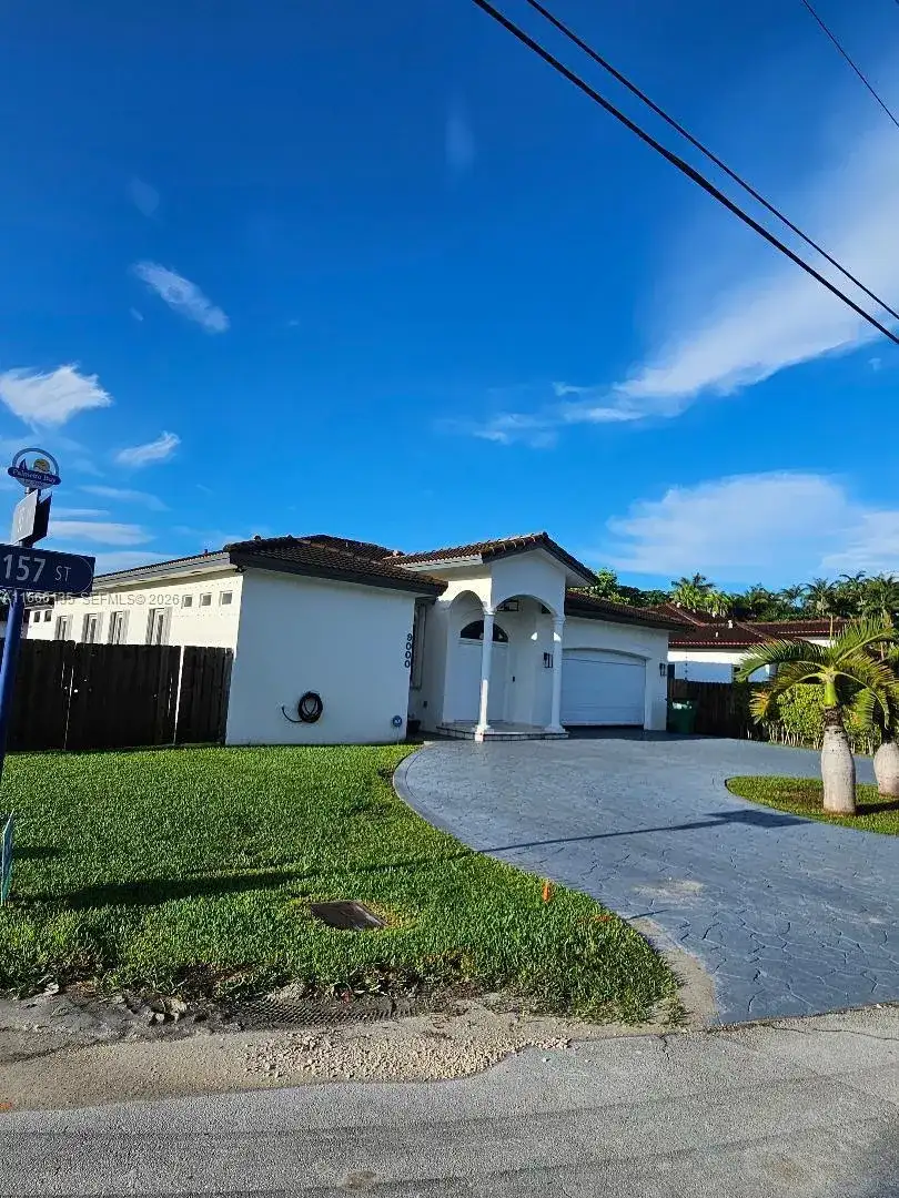 9000 SW 157th St, Palmetto Bay FL 33157 photo 2